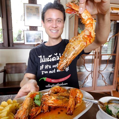 Mark Wiens (born: February 26, 1986 (1986-02-26) [age 37]) is an American YouTuber and food vlogger currently living in Bangkok, Thailand. His channel is about street foods. On February 26, 1986, he was born in Phoenix, Arizona. At the age of 5, he and his family moved to France and that's where he attended his first year of school. He does not …
